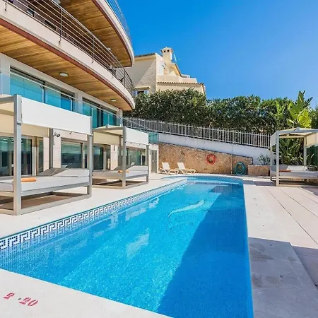 Atemberaubende Mit Whirlpool, Beheiztem Pool Und Meerblick In Aucanada Holiday home *